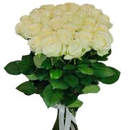 Букет квітів із 31 білої троянди