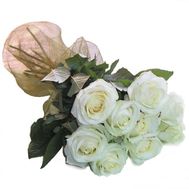 Букет квітів із 9 білих троянд