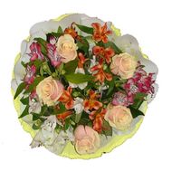 Букет із 5 троянд і 6 альстромерій