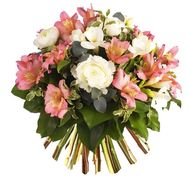 Букет квітів із 8 альстромерій і 7 троянд