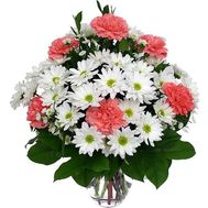 Букет квітів із 6 гвоздик і 9 хризантем