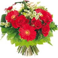 Букет квітів із 6 роз і 3 гербер