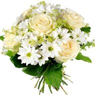 Букет квітів із 5 троянд і 6 хризантем