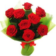 Букет квітів із 9 червоних троянд