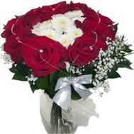 Букет із троянд і хризантем