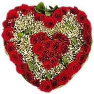 Серце із 39 троянд