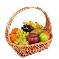 Кошик з фруктами