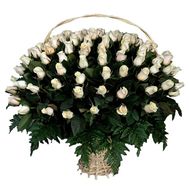 Кошик з 101 імпортної троянди