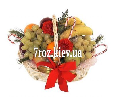 Новорічний кошик фруктів